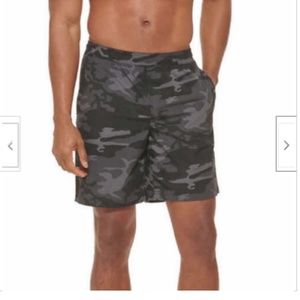 kirkland Signature Men's Swim Shorts, Size L, Color Black Camo